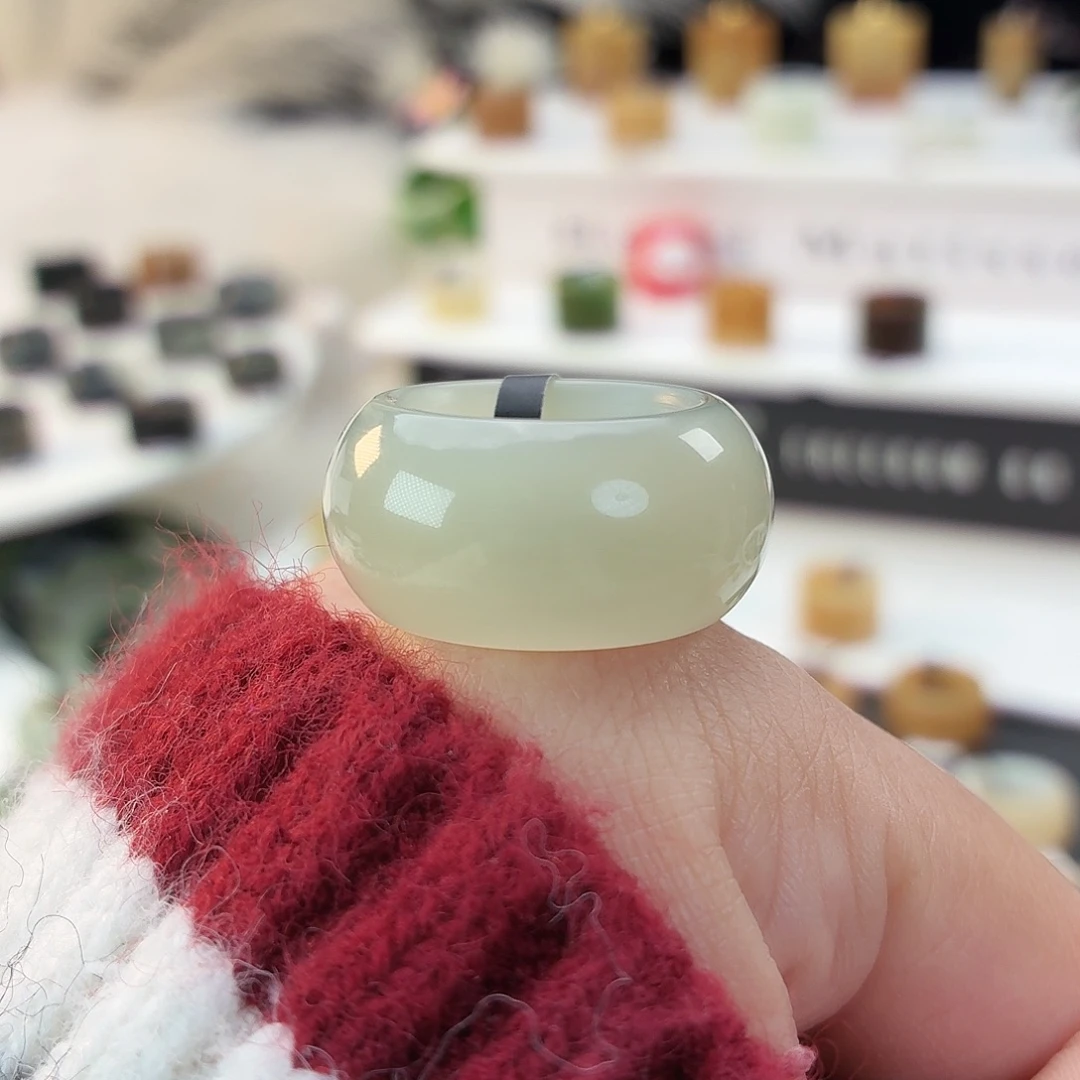 和田玉（糖玉）未镶嵌戒指i68奶蓝墩墩16.2mm