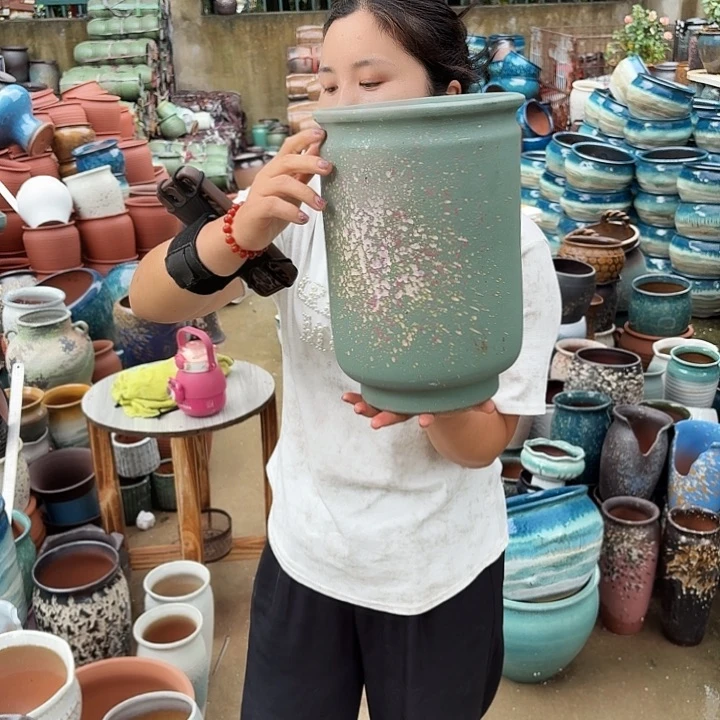 口20高30一个盆子。
