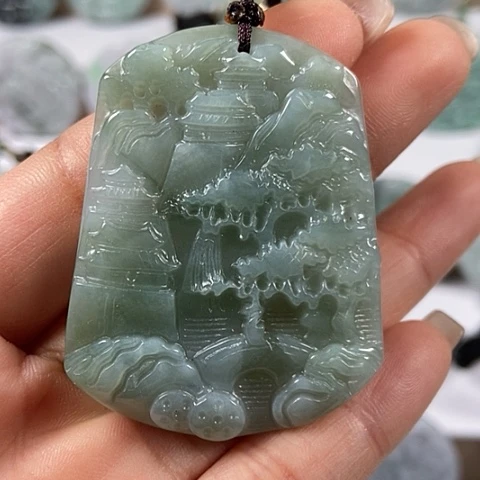 翡翠颈饰未镶嵌山水牌福利