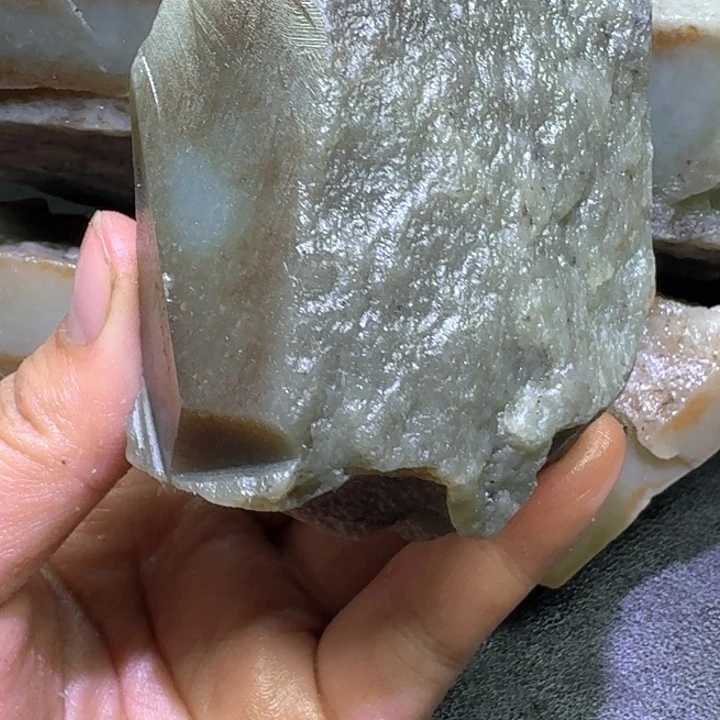 和田玉未镶嵌珠宝半成品