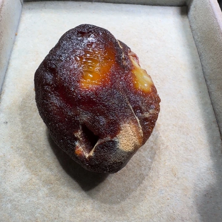 未镶嵌定制琥珀一***提专属定制