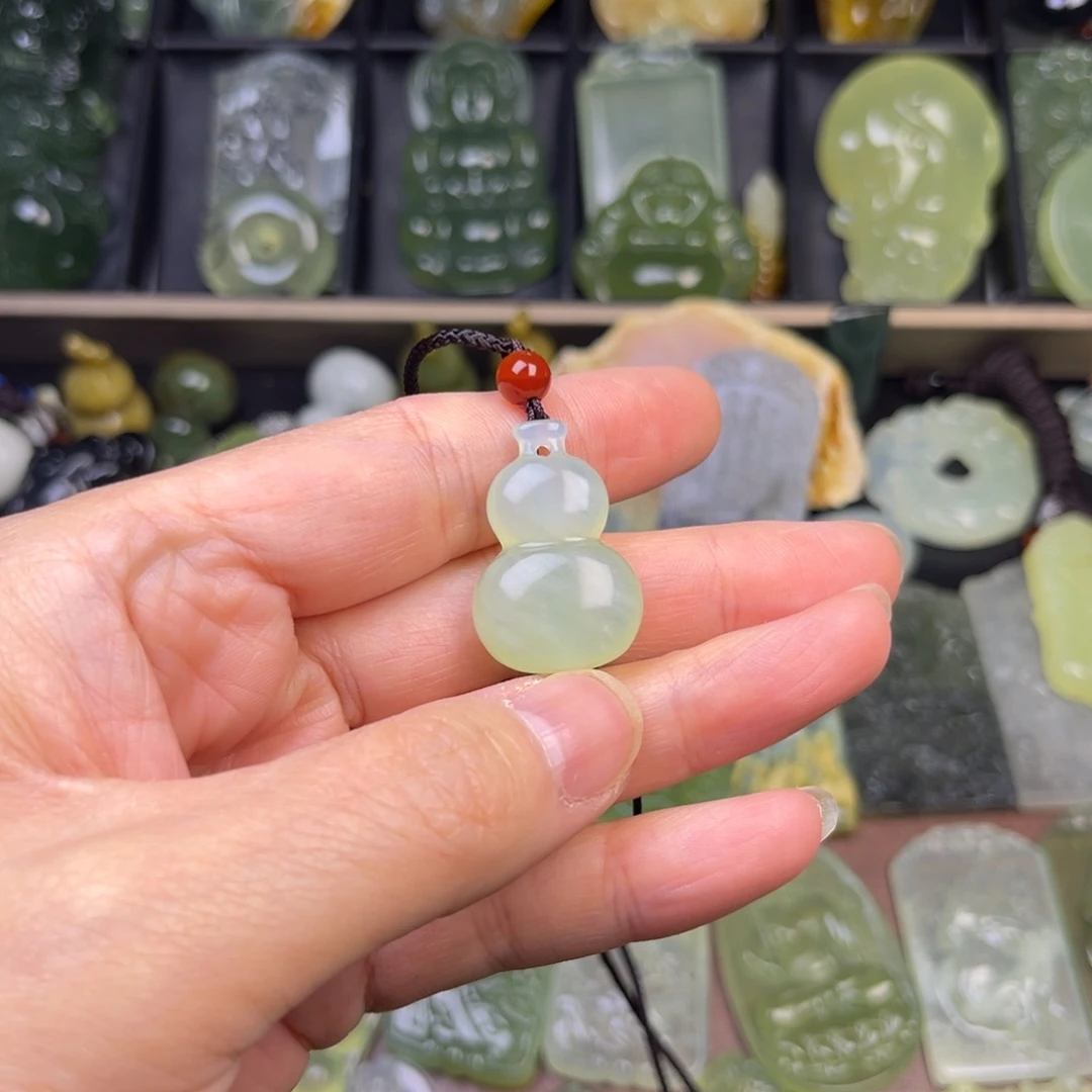 蛇纹石玉未镶嵌吊坠(不含链)