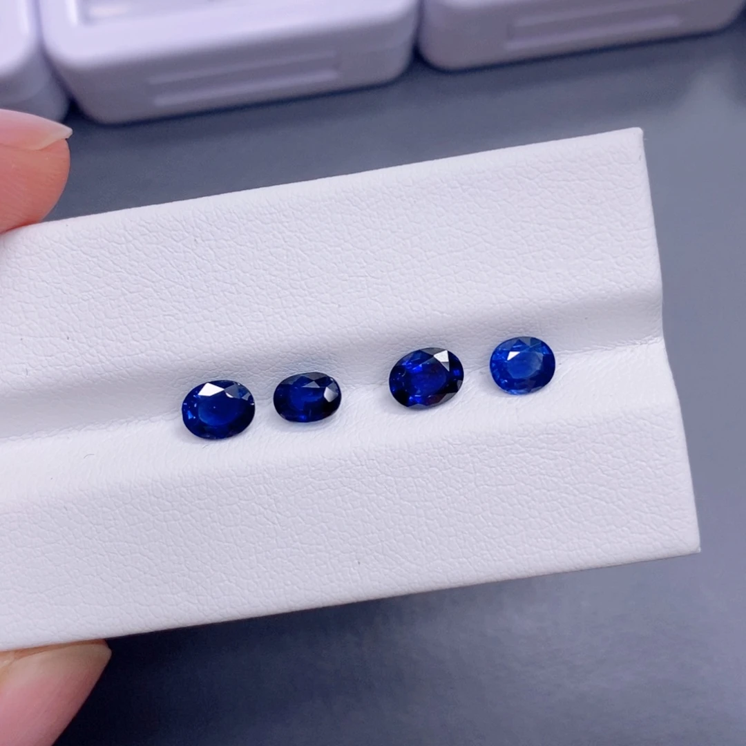 蓝宝石裸石未镶嵌400一粒，仅供展示，挑好上定向