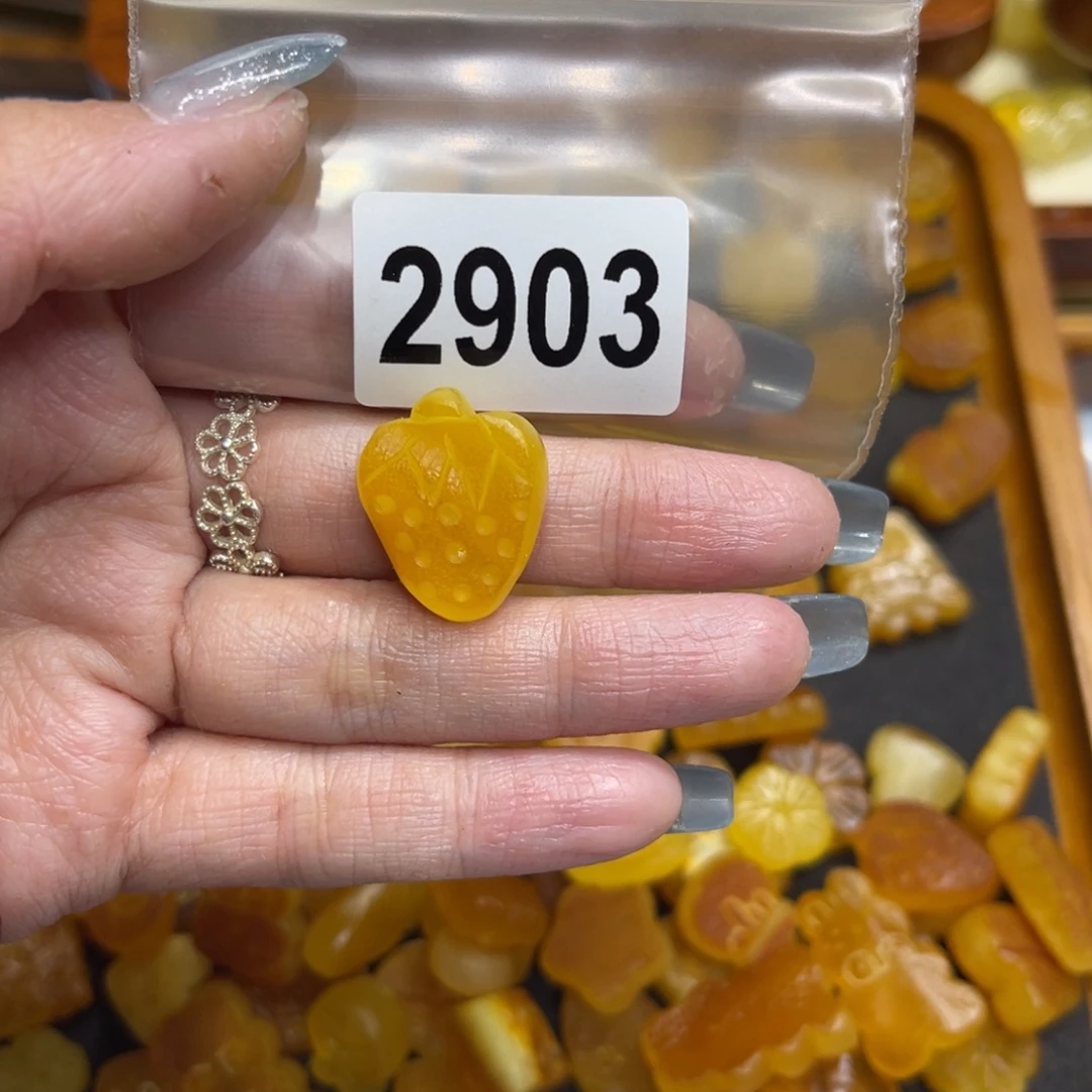 琥珀未镶嵌珠宝奇石