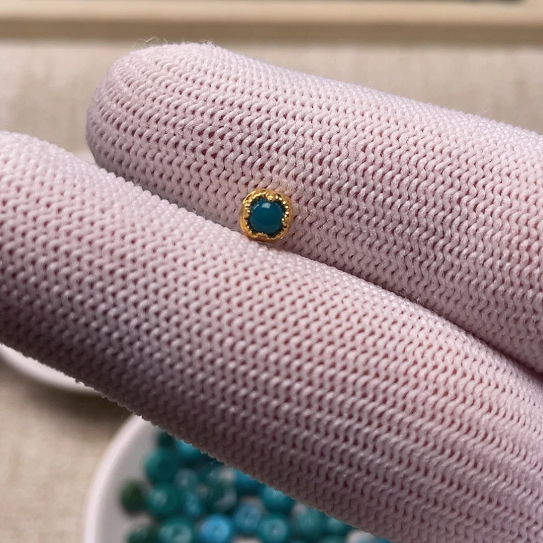 绿松石18K金镶嵌配饰5.5