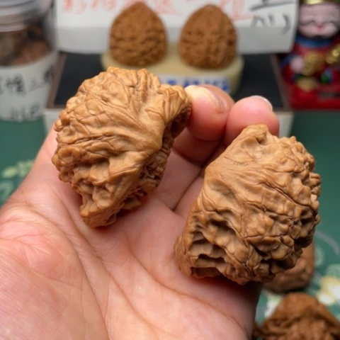 【闪购商品】文玩核桃把件47全品聚宝盆