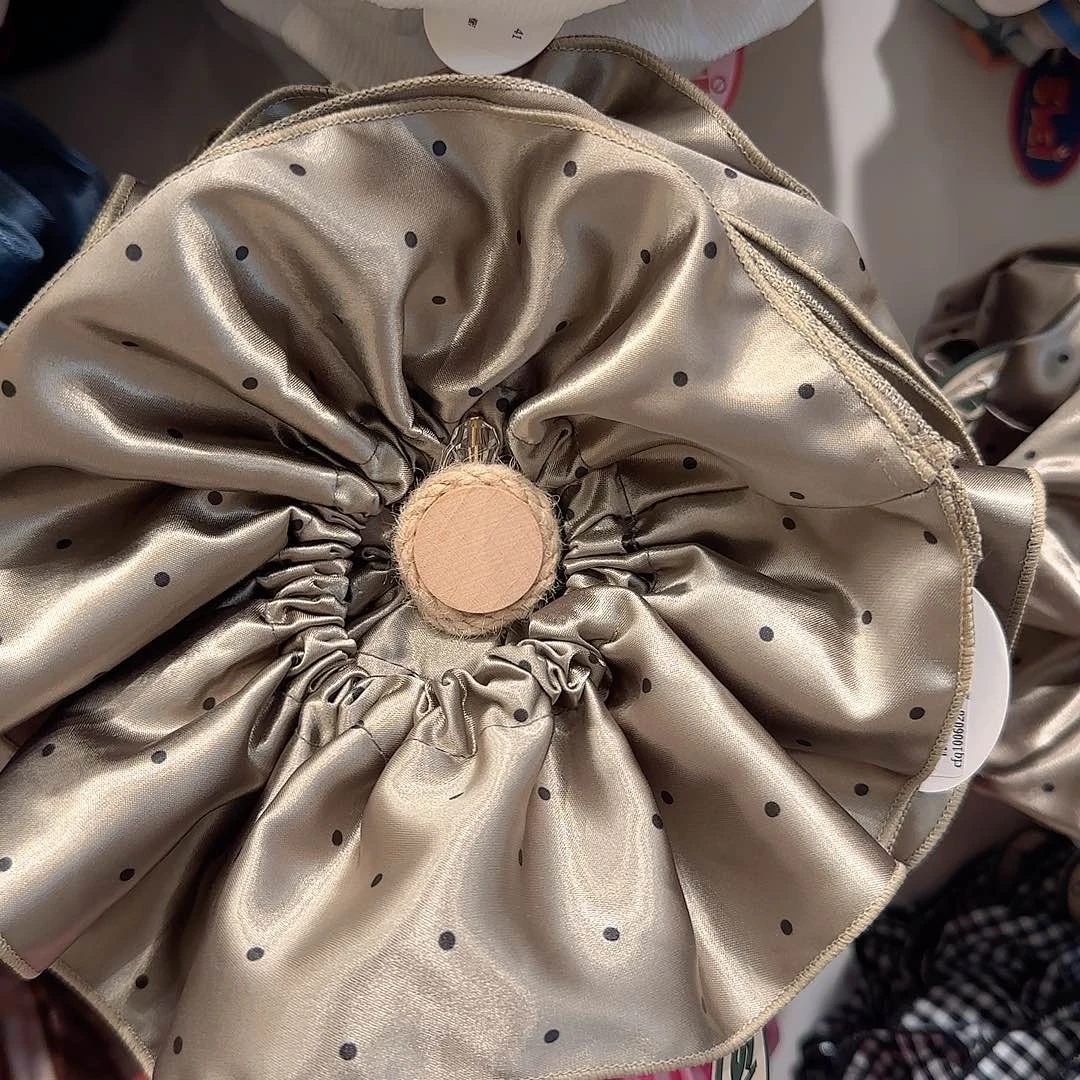 布艺非金属波点发圈