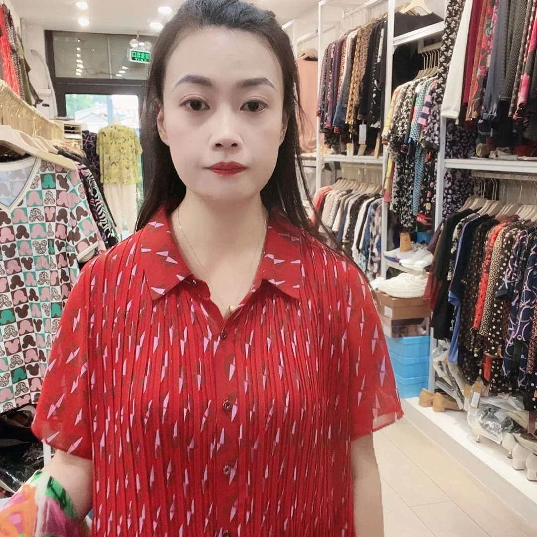肥肥伊人精品女装