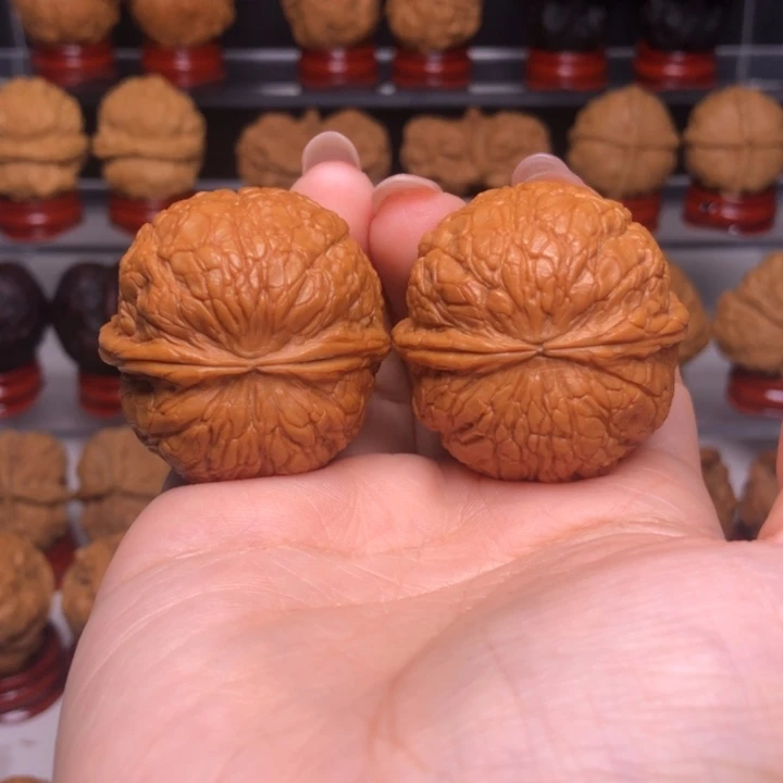 文玩核桃吊坠源****18蟒纹蛇皮球