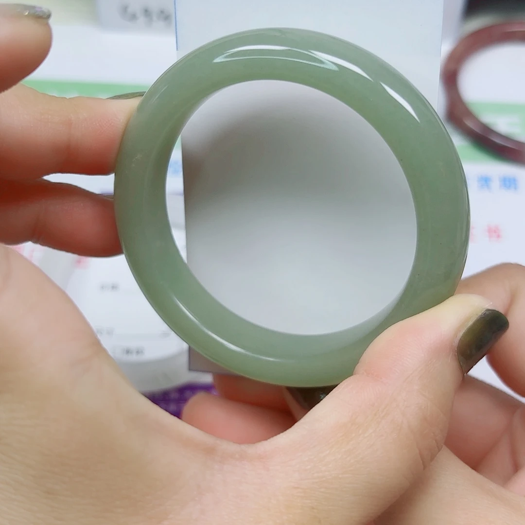 石英质玉未镶嵌手镯32/54