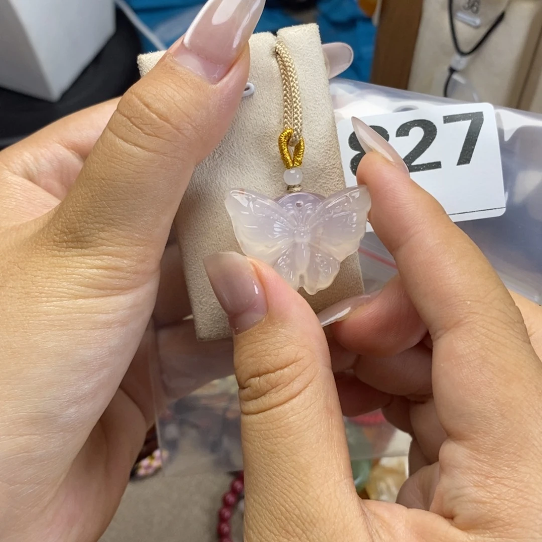 玛瑙/玉髓颈饰未镶嵌K****?