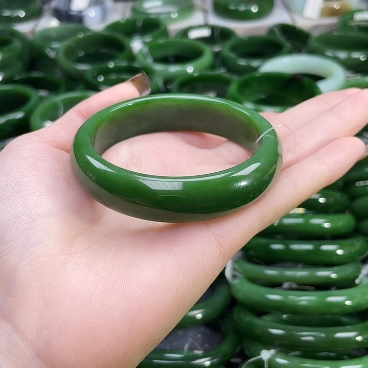 未镶嵌手镯和田玉（碧玉）