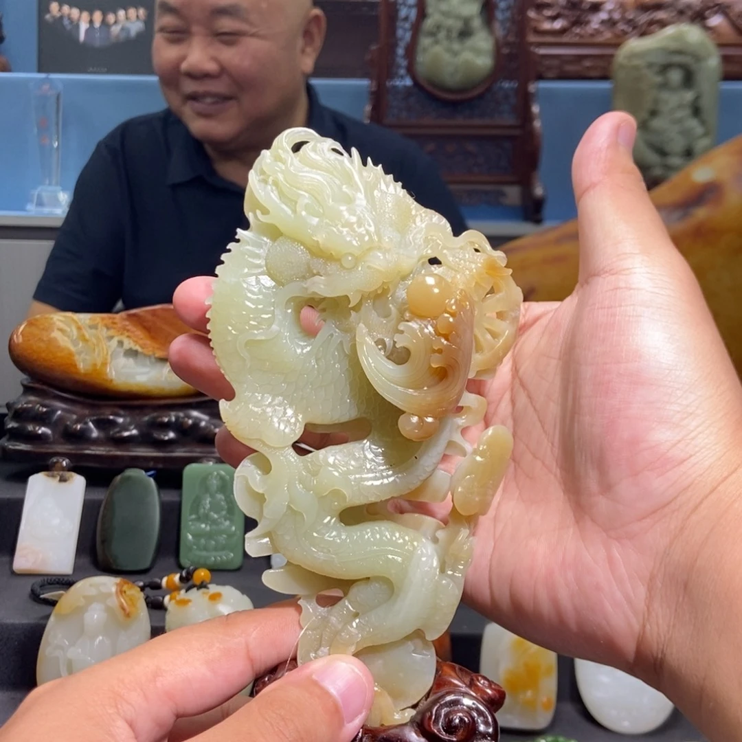 未镶嵌和田玉摆件