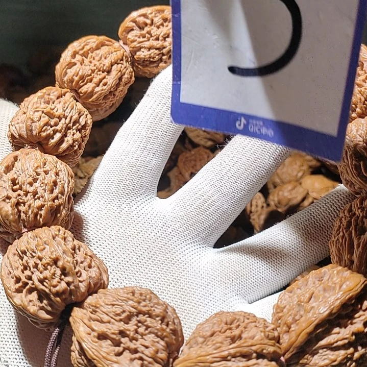 手串文玩核桃C****?33333333