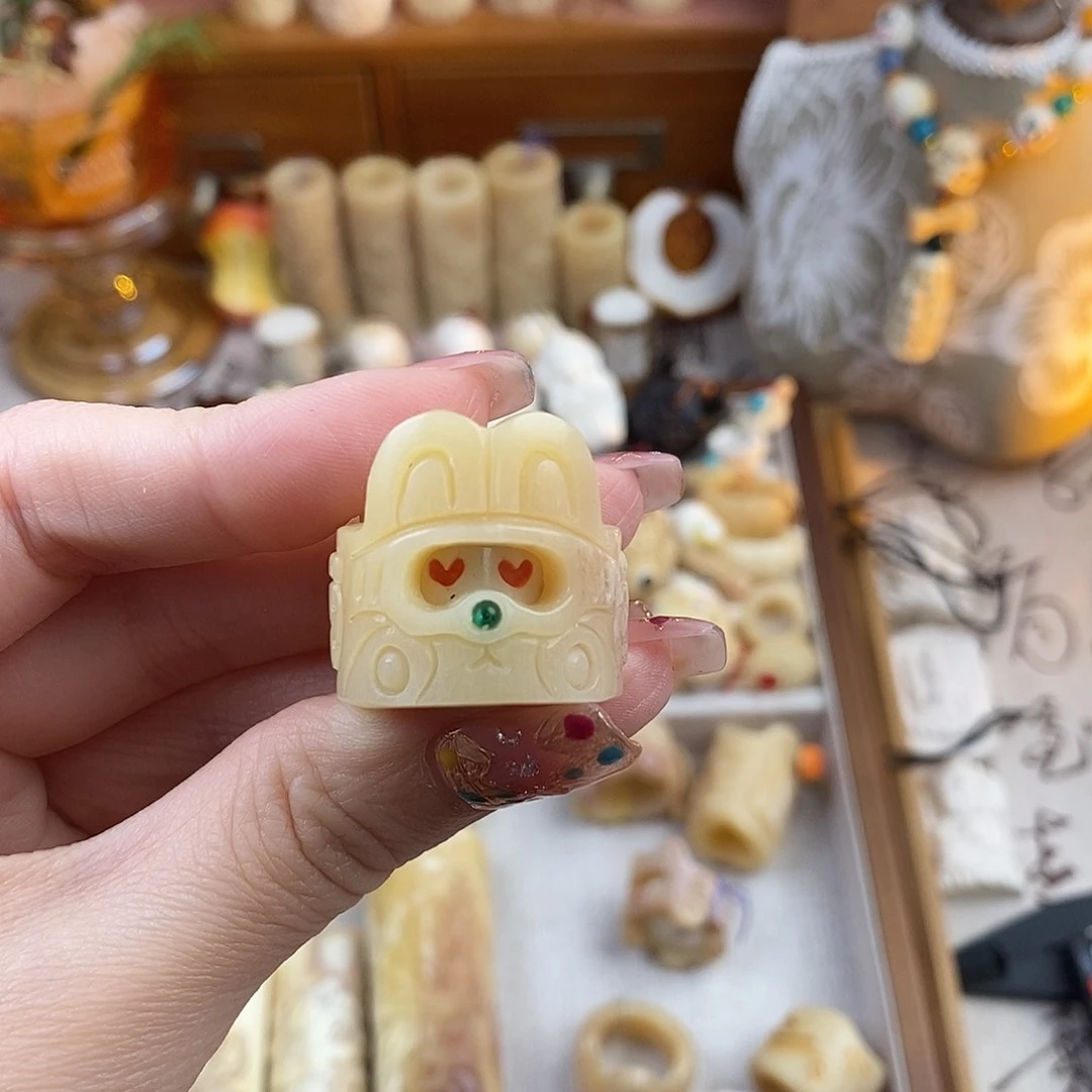 鹿骨把件甘*M43马骨雕刻的变脸兔跑环