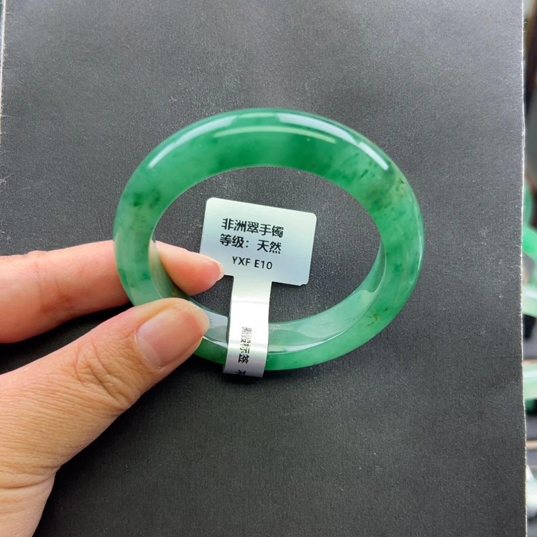 石英质玉未镶嵌手镯+菩提54.4