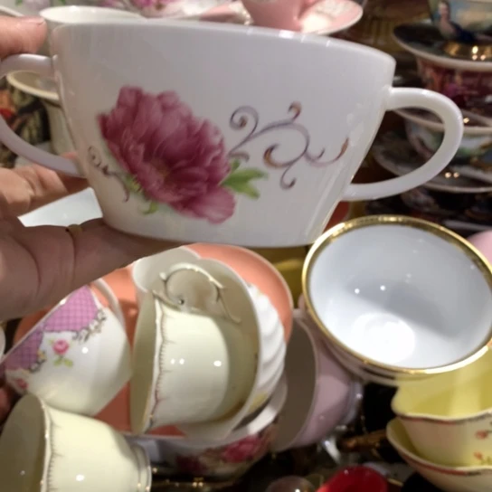 瓷片陶瓷双耳碗直径11厘米