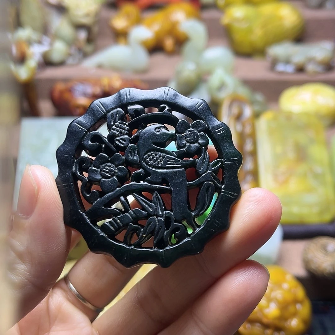 白玉菩提吊坠147。。
