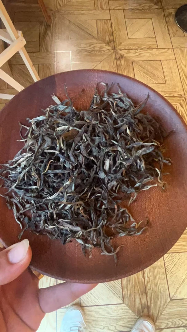 云南姑娘的茶  2024南瓜老寨古树头春  云南普洱生茶 100g散茶