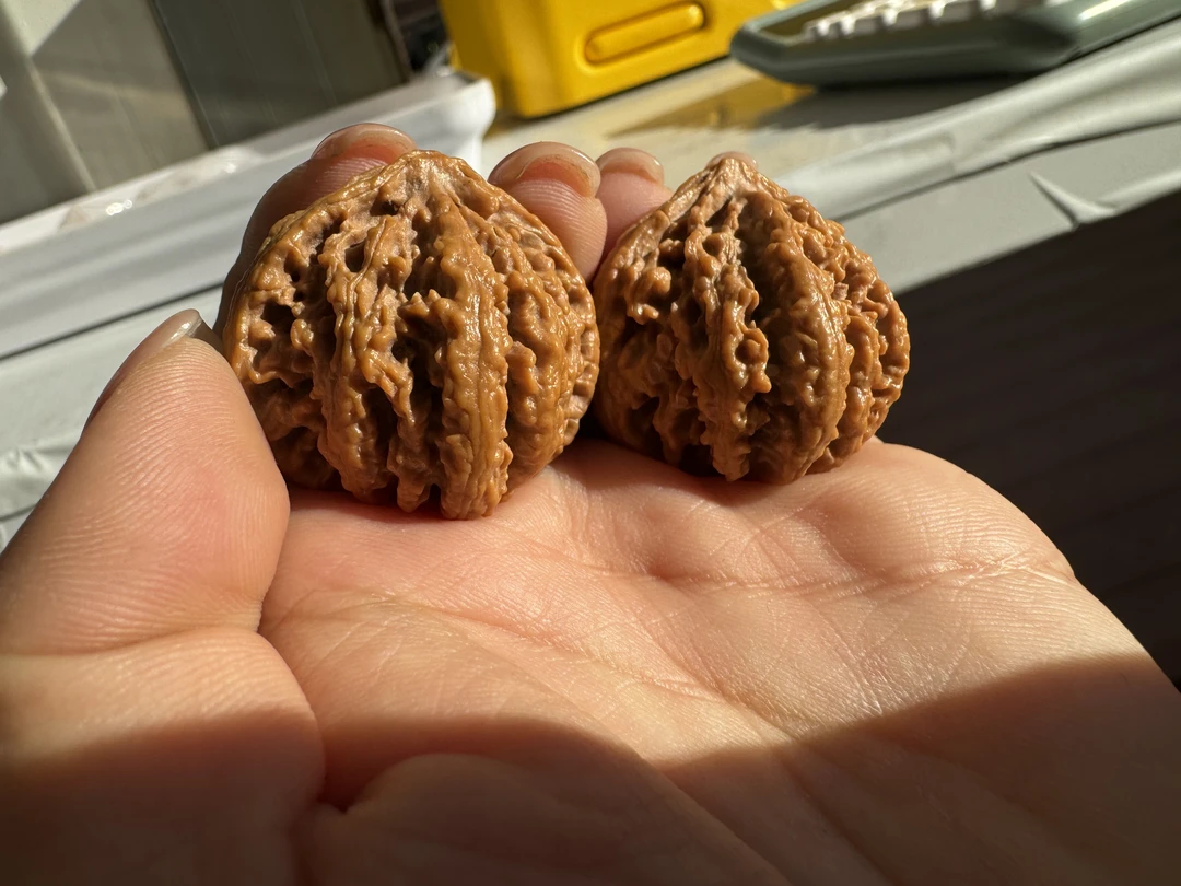 爆肉粗筋京八棱手捻文玩核桃