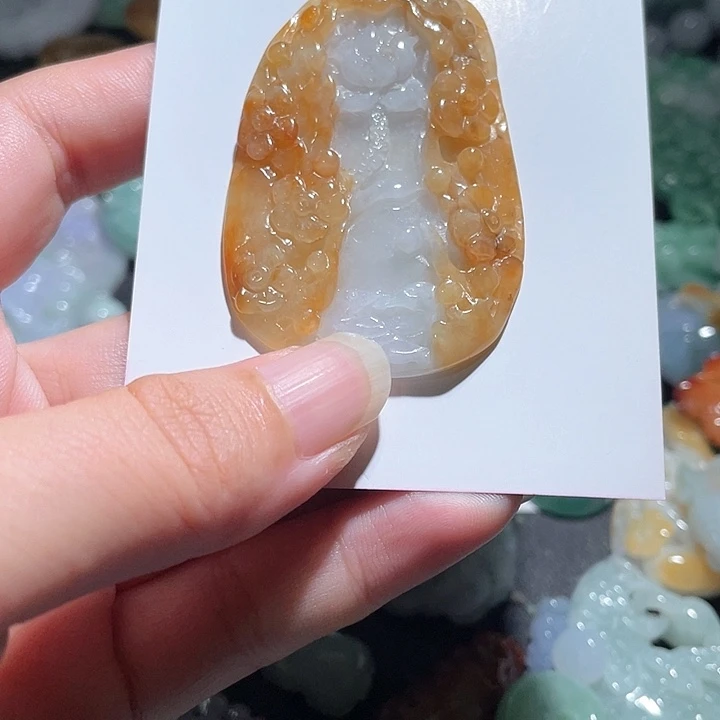 颈饰未镶嵌翡翠天