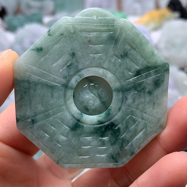 翡翠未镶嵌颈饰时来运转八卦两面工艺福利