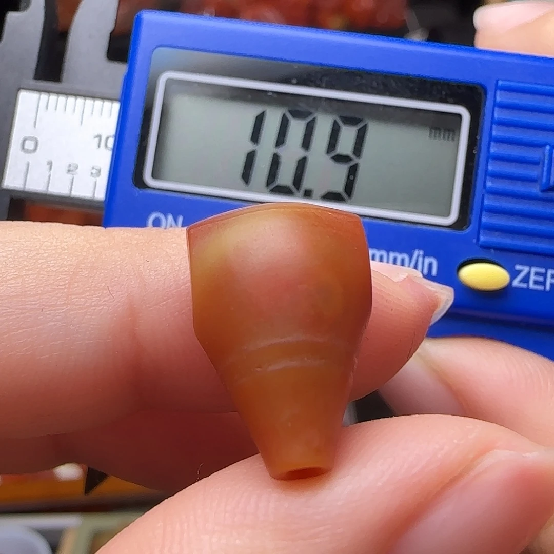 南红玛瑙未镶嵌颈饰