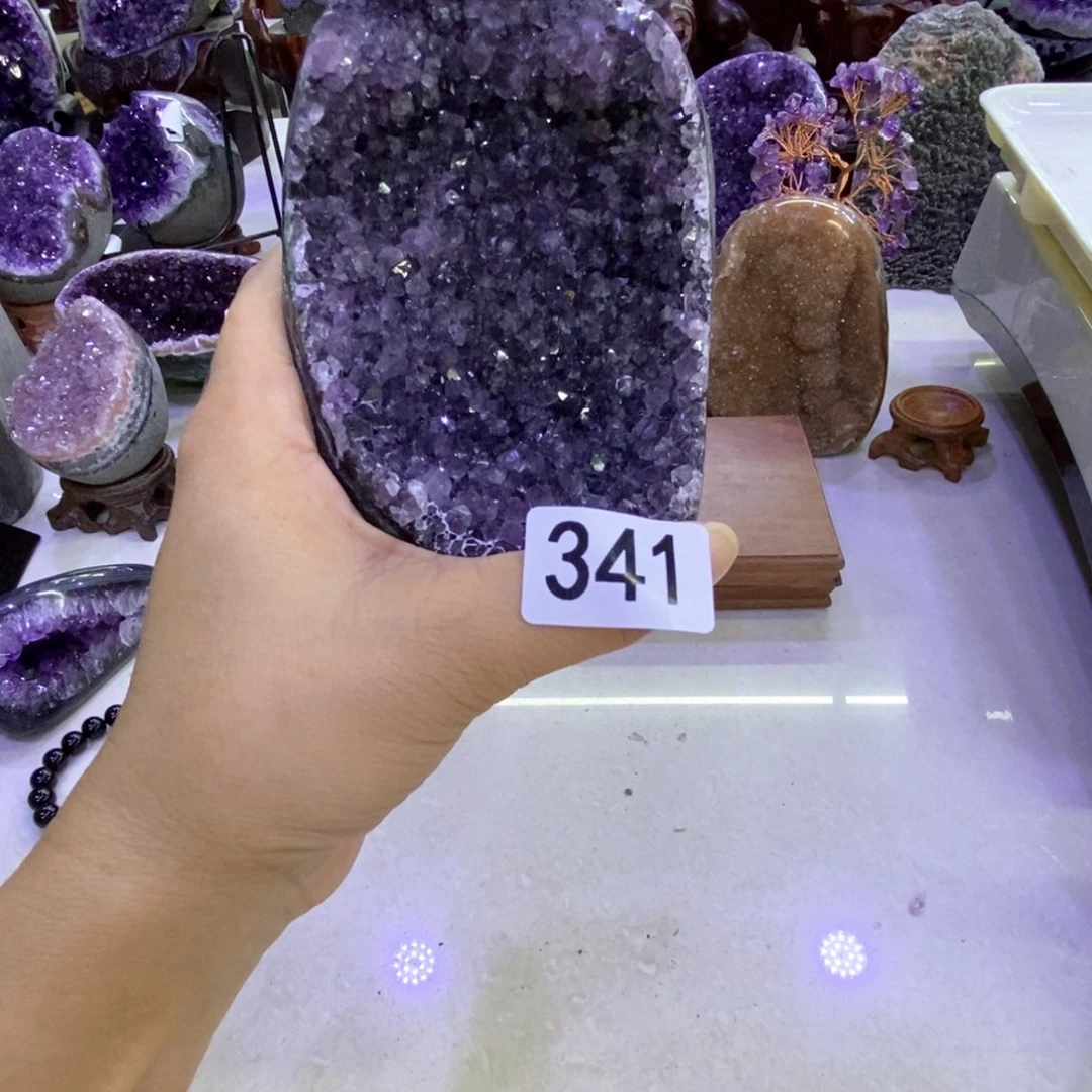 紫晶未镶嵌大型摆件（非配饰）
