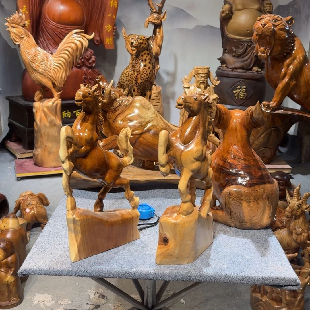 香樟木方*香樟木一对马摆件