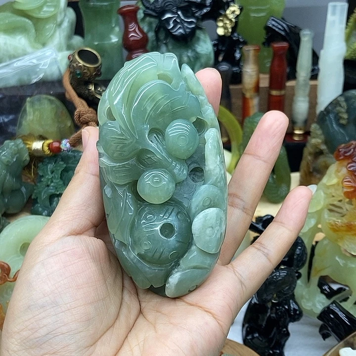 未镶嵌岫玉手把件