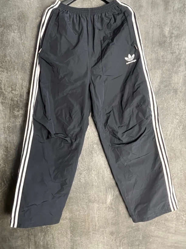 全新未使用 Balenciaga/巴黎世家 xxs*1联名Adidas尼龙服/00253