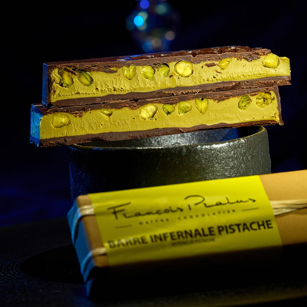 法国进口高端Pralus 极度夹心纯黑巧克力棒零食开心果杏仁坚果