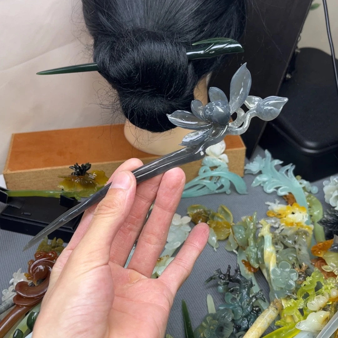 蛇纹石玉未镶嵌发饰