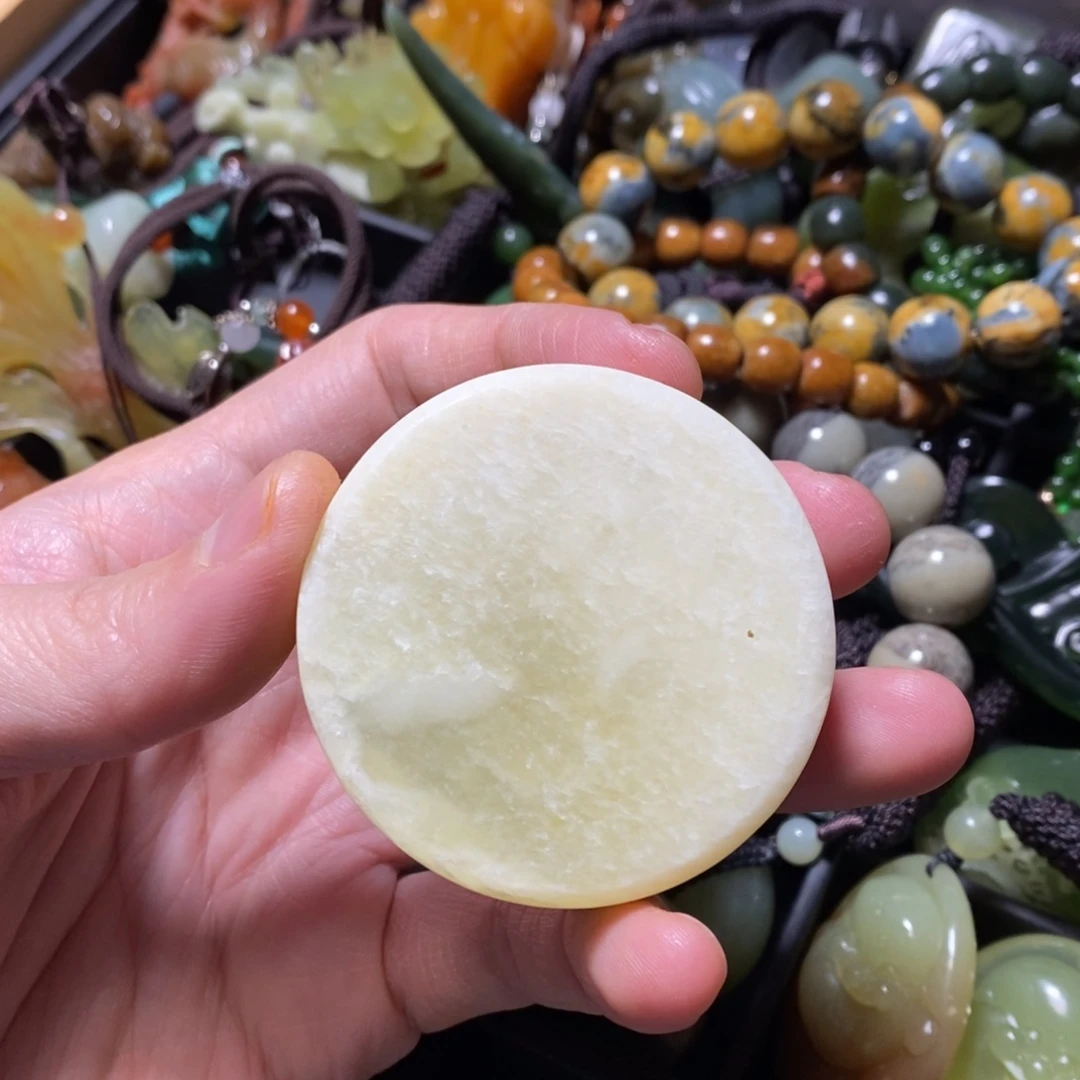 蛇纹石玉未镶嵌颈饰不退不换