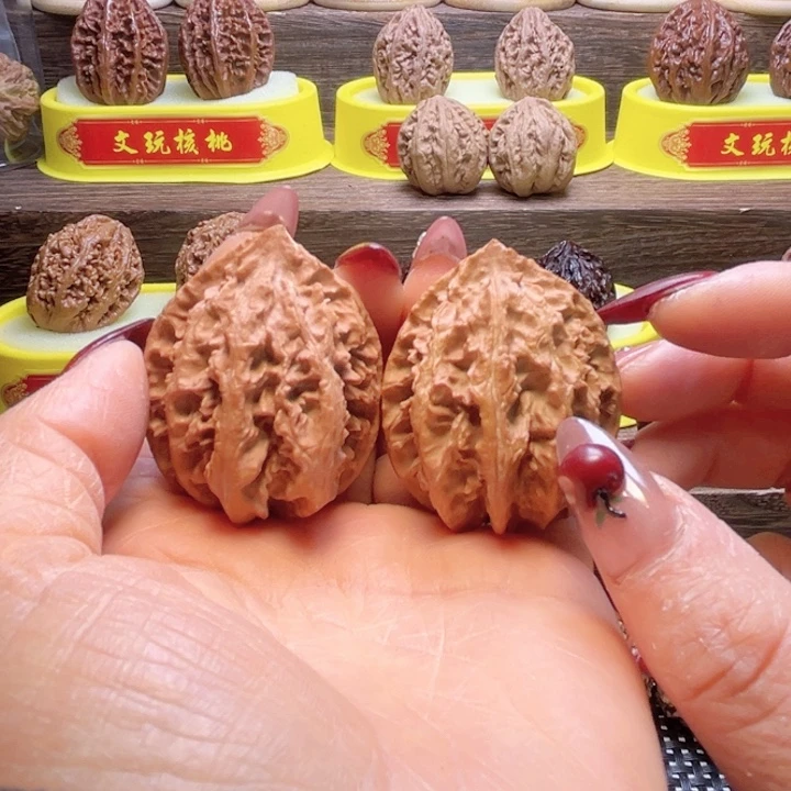 文玩核桃把件4号车