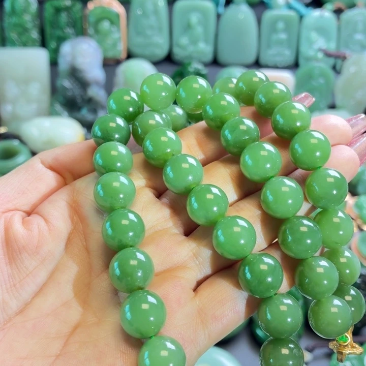 和田玉未镶嵌项链