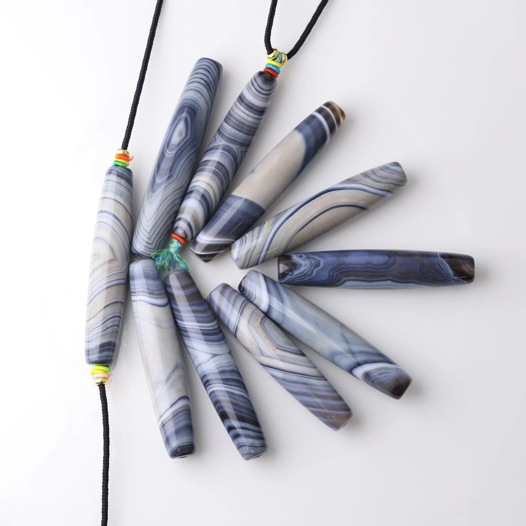 S8743 缠丝玛瑙吊坠挂件文玩配件配饰一个（多样性发其一）