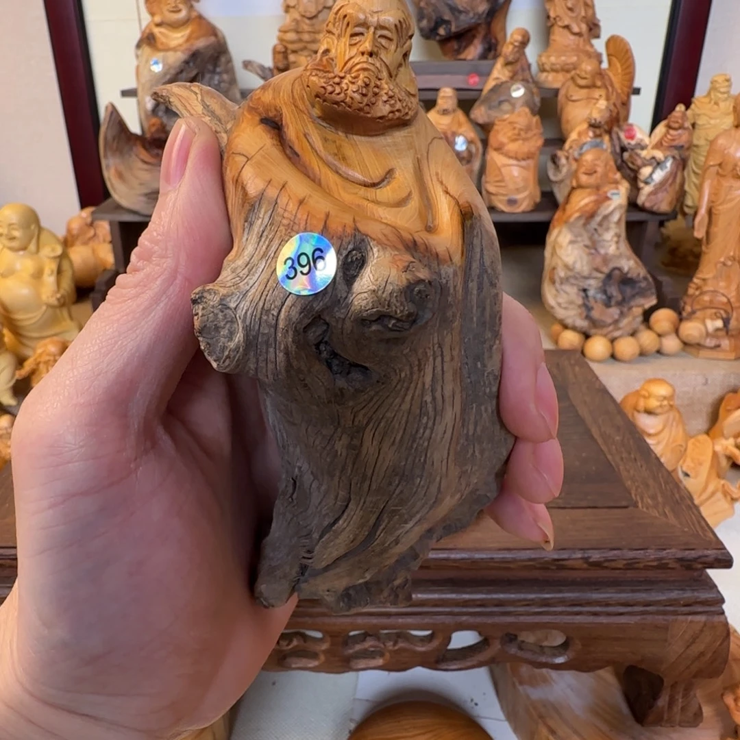 崖柏小木匠艺雕一物一拍