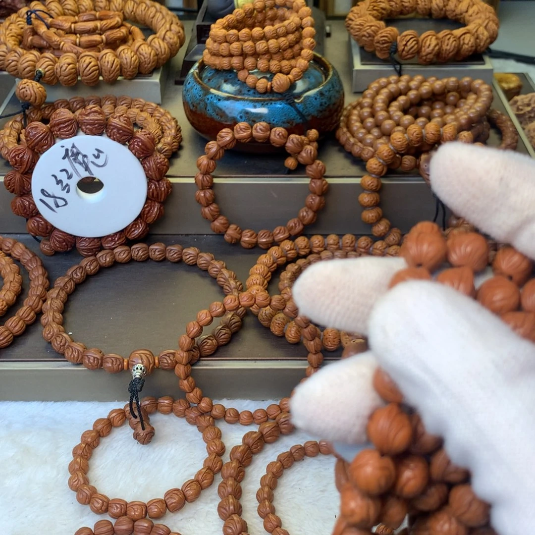 ****萌手串桃核秦岭龙纹