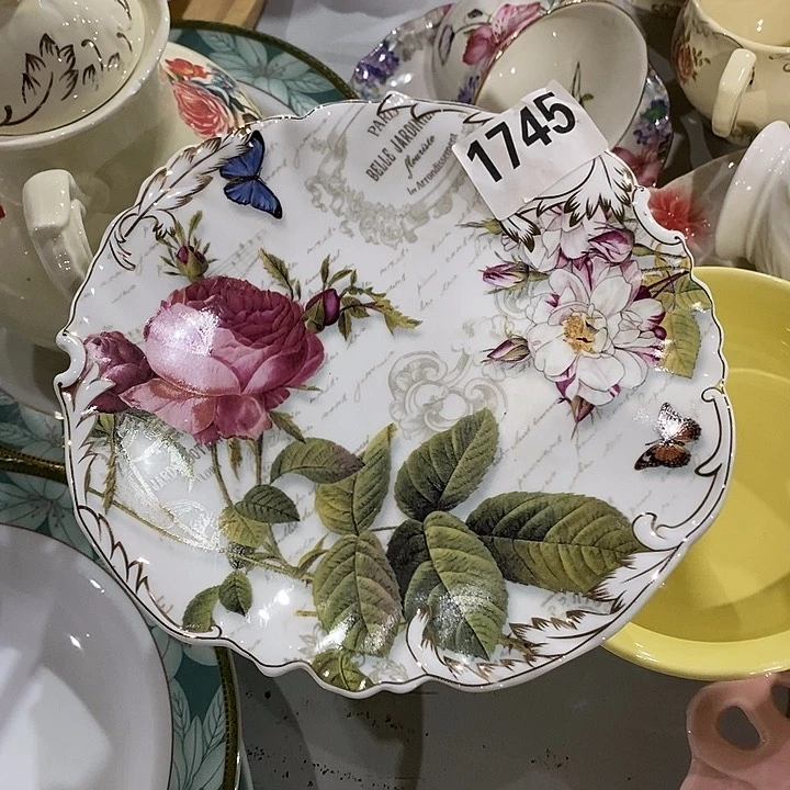 瓷片两个，1111111111.1745.7.5