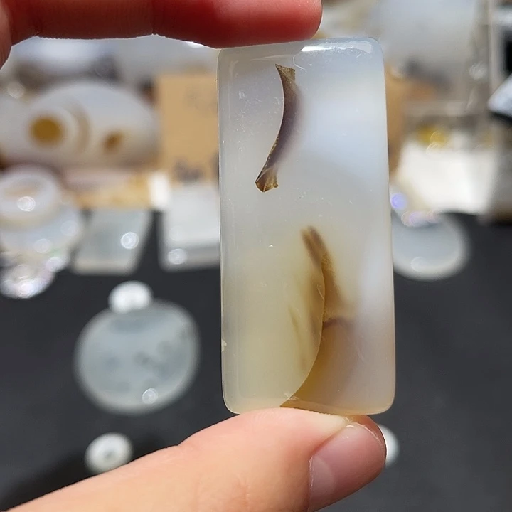 玛瑙/玉髓颈饰未镶嵌