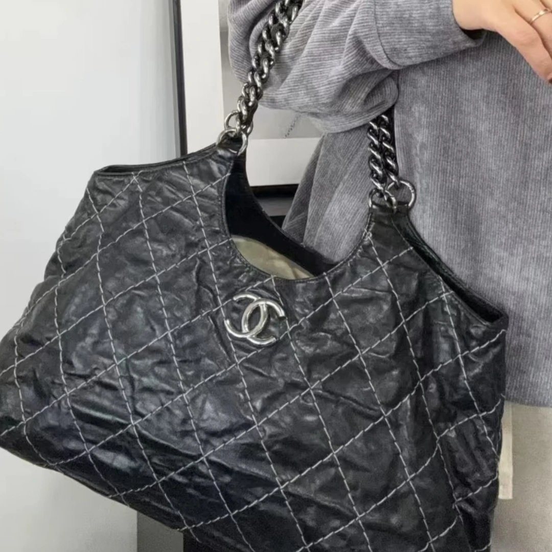 95新 Chanel/香奈儿 外缝线to te黑色牛皮单肩包 13开 银扣90316