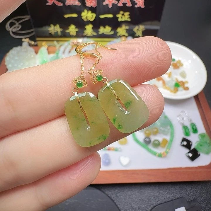 定制翡翠未镶嵌黄加绿耳环