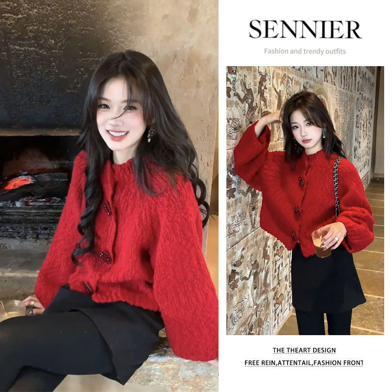 秋冬搭配一整套2025新款百搭宽松红色长袖针织开衫显瘦短裙两件套