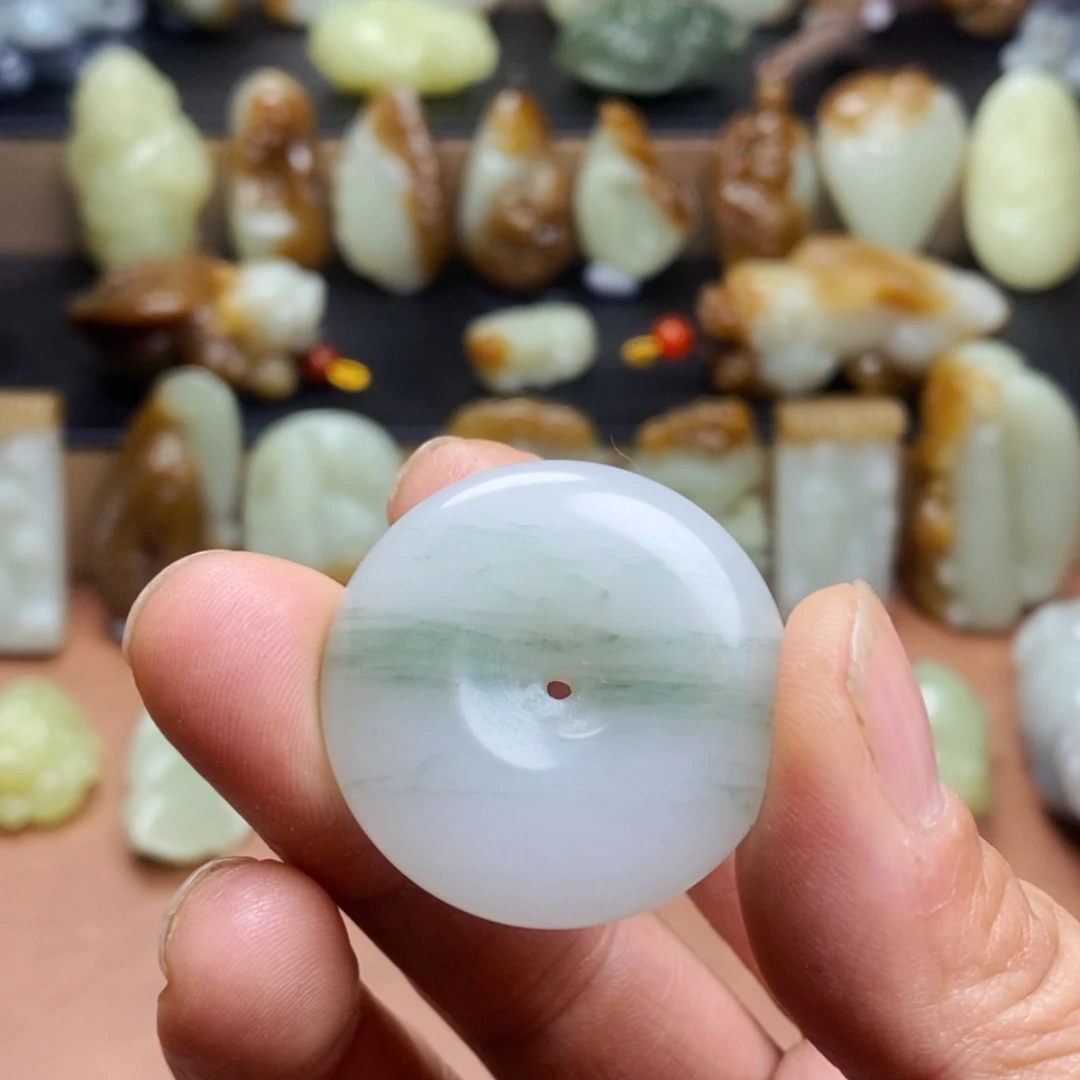 和田玉未镶嵌吊坠(不含链)