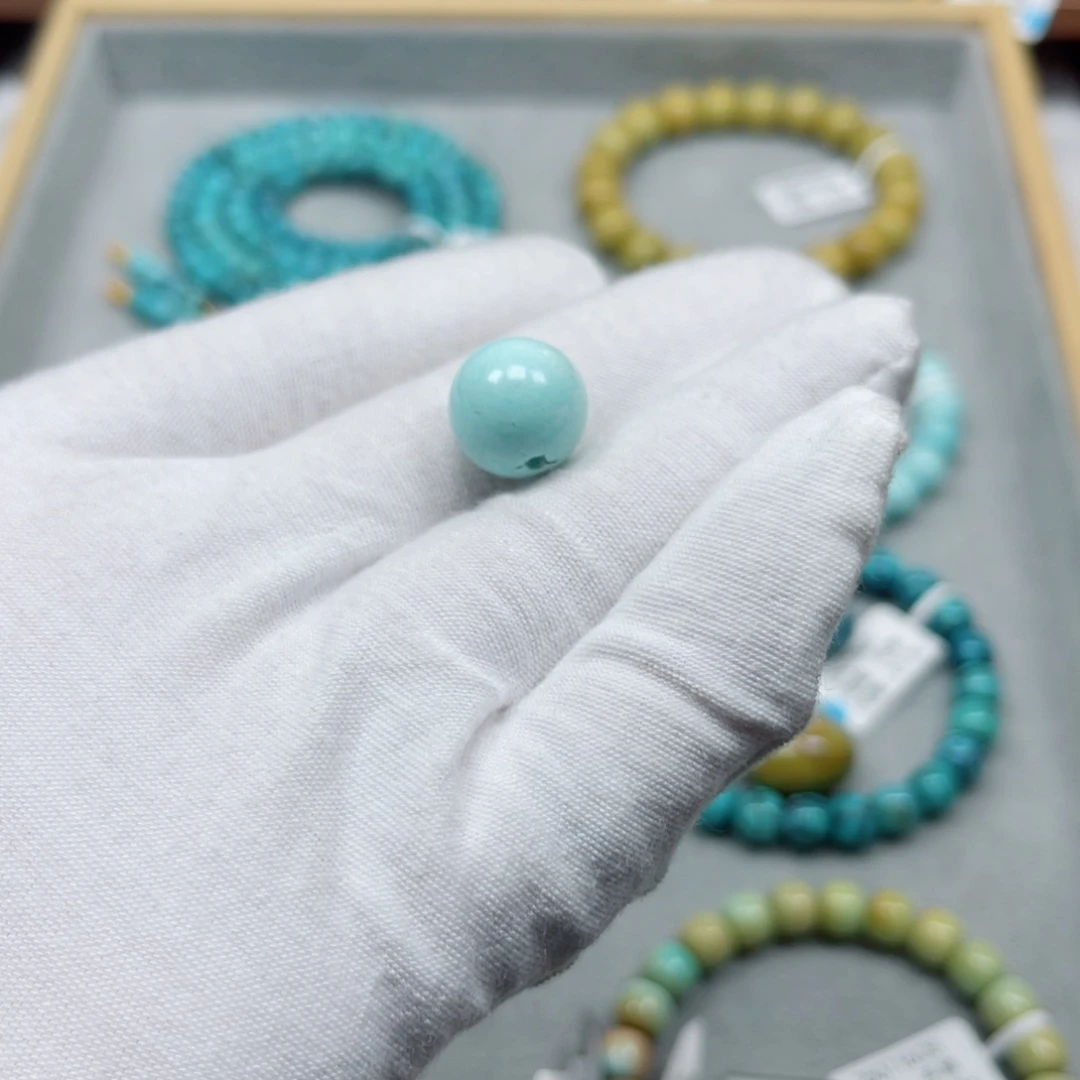 绿松石未镶嵌挂件