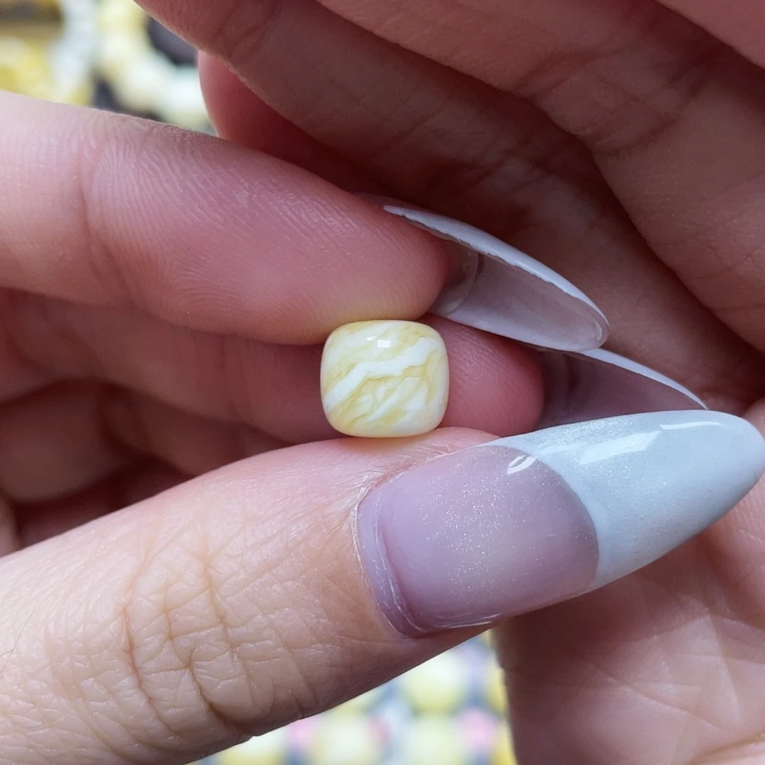 琥珀珠宝奇石未镶嵌9.4*8.5mm微瑕福利款