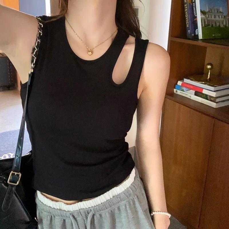 设计感小众背心女夏内搭2025新款斜肩带胸垫吊带挂脖打底上衣外穿