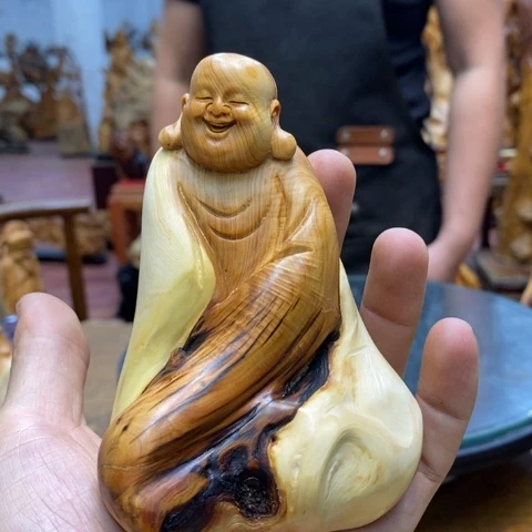 柏木l****c太行崖柏根雕