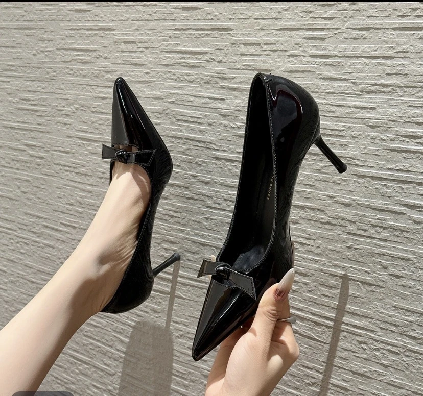 786-17新款尖头高跟鞋女春秋气质高级不累脚日常鞋子